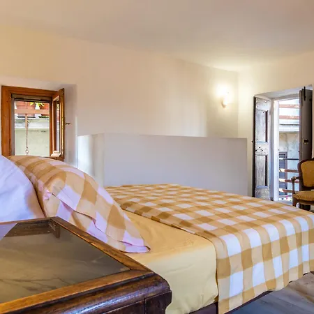 Apartment La Casa Di Amelia By World
