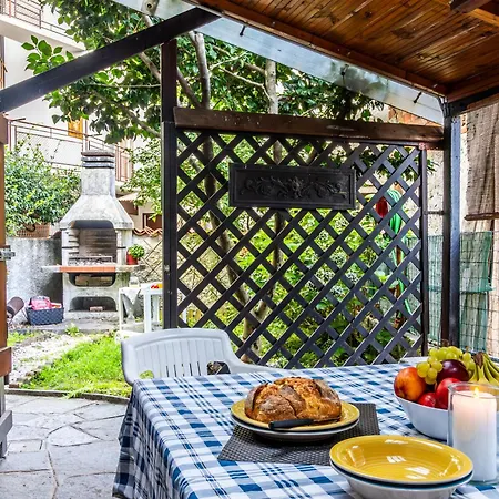 La Casa Di Amelia By World Apartment Pisano